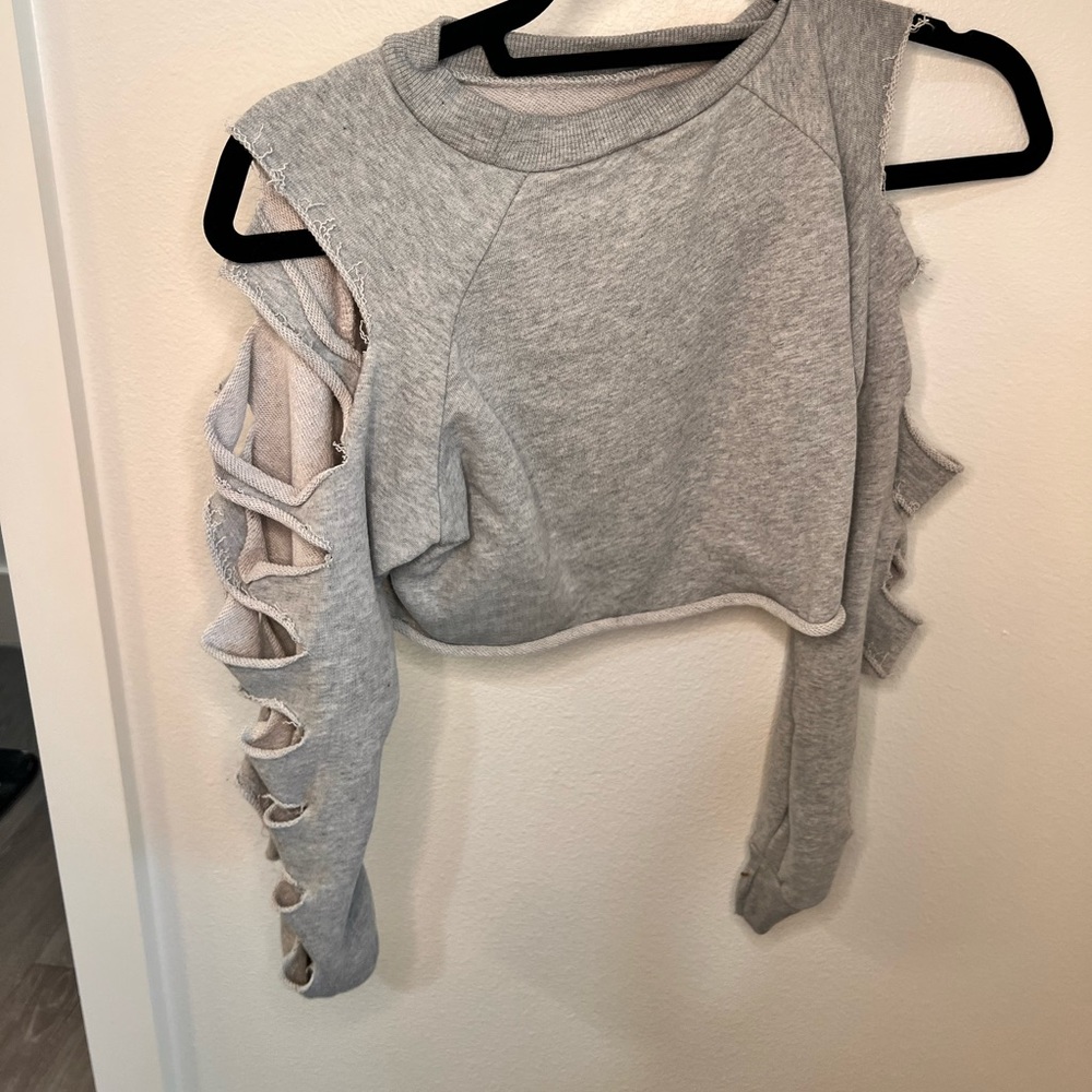 Cropped hoodie